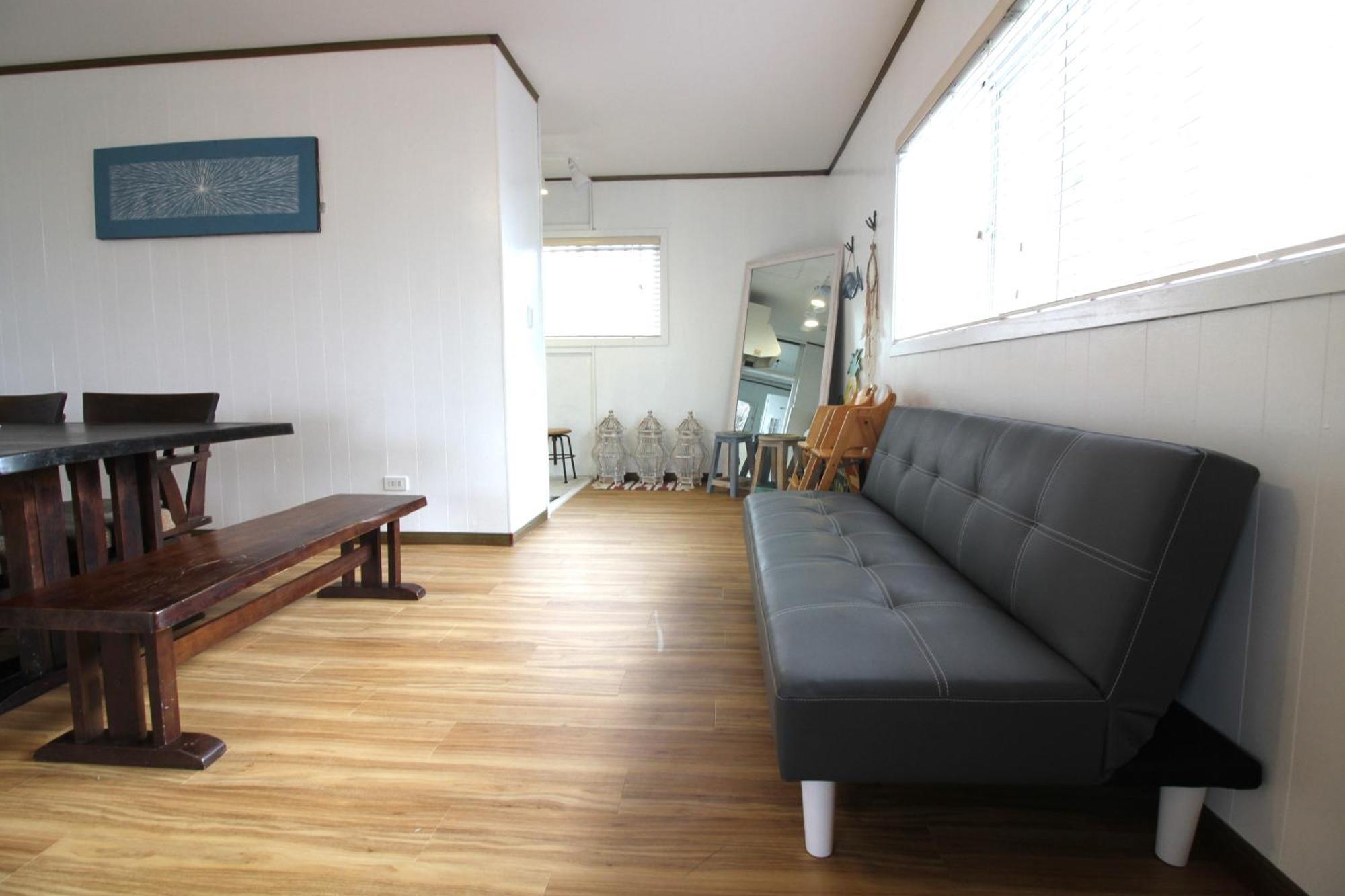 Whale Okinawa Hotel Kadena Eksteriør billede
